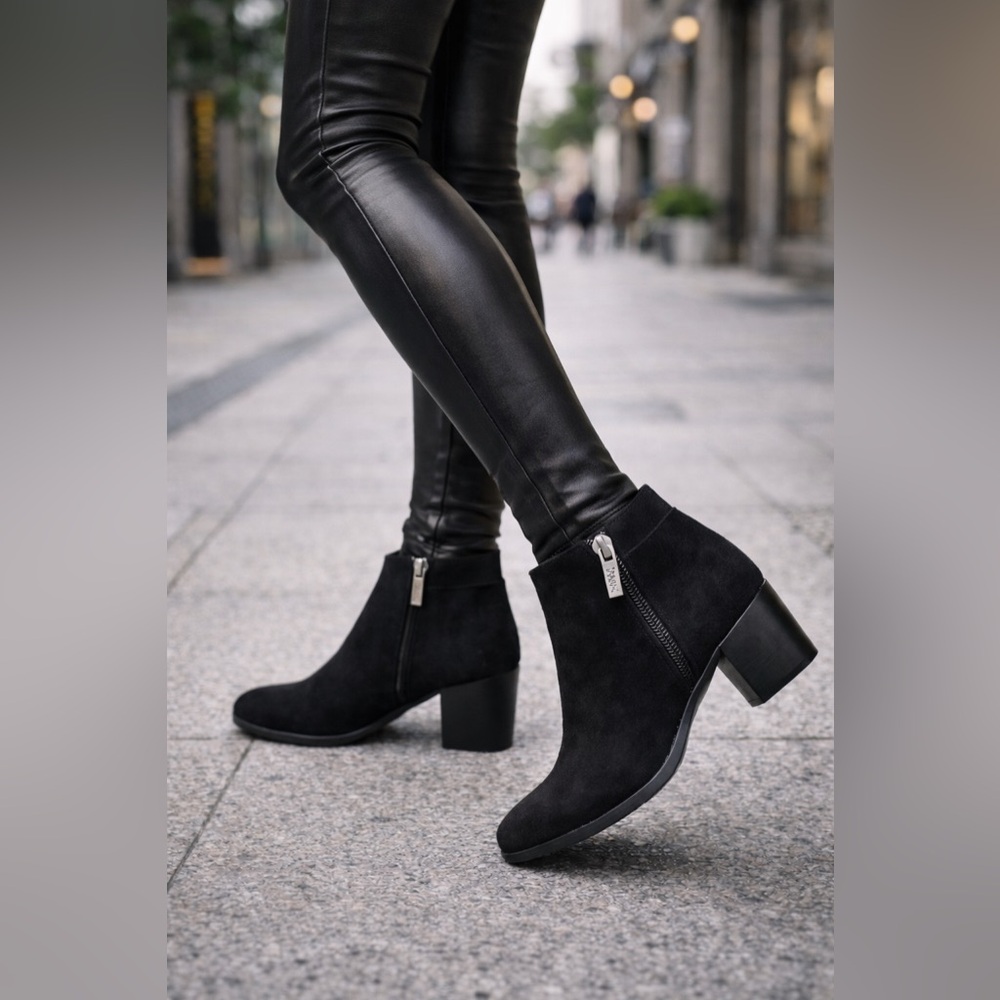 Anne Klein Black Suede Ankle Booties Women’s 9 Block Heel Zip New